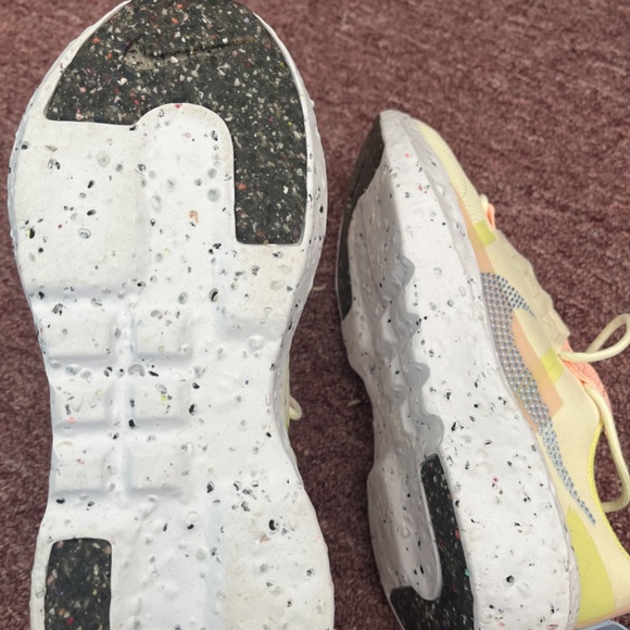 Nike sneakers - Picture 5 of 6